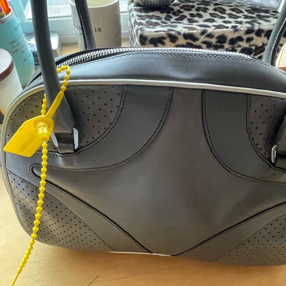 Prada Handbag in Gray Quilted Leather - Picture 9 of 17